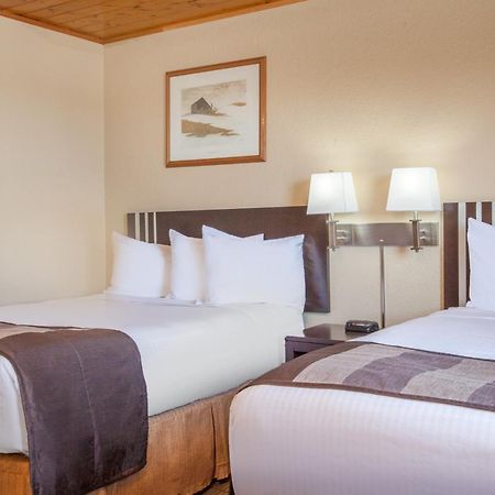 Econo Lodge Inn & Suites Medicine Hat Eksteriør billede