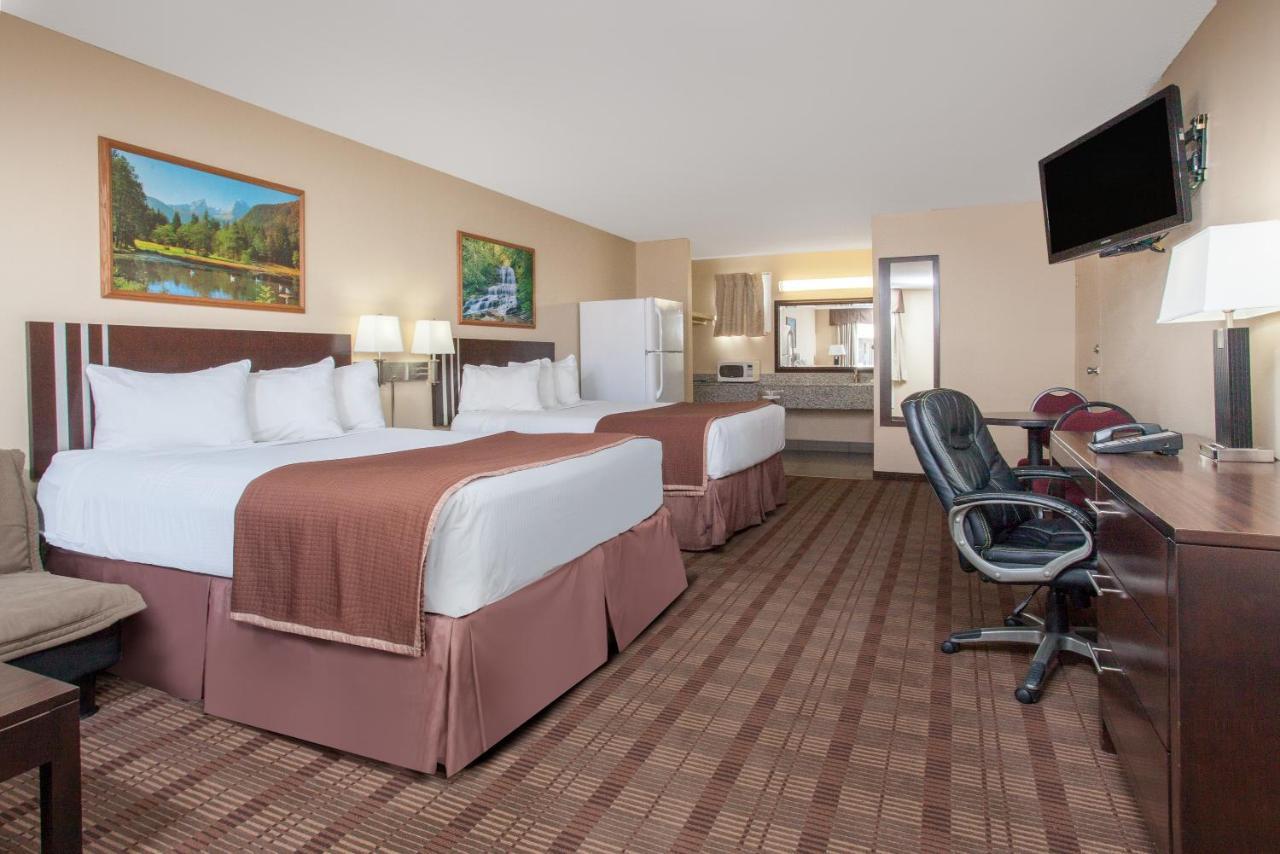 Econo Lodge Inn & Suites Medicine Hat Eksteriør billede