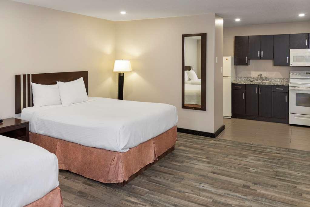 Econo Lodge Inn & Suites Medicine Hat Værelse billede