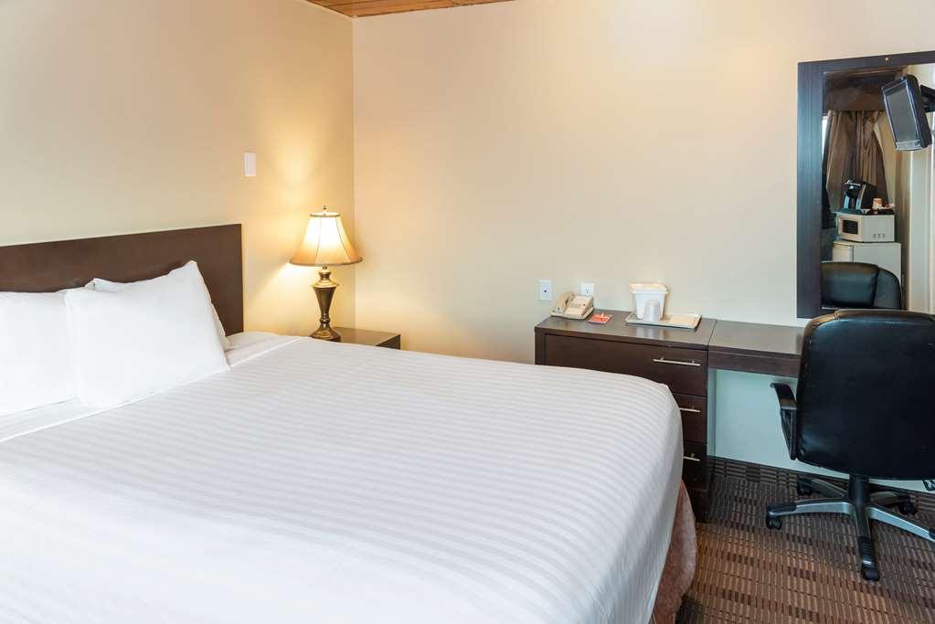 Econo Lodge Inn & Suites Medicine Hat Værelse billede