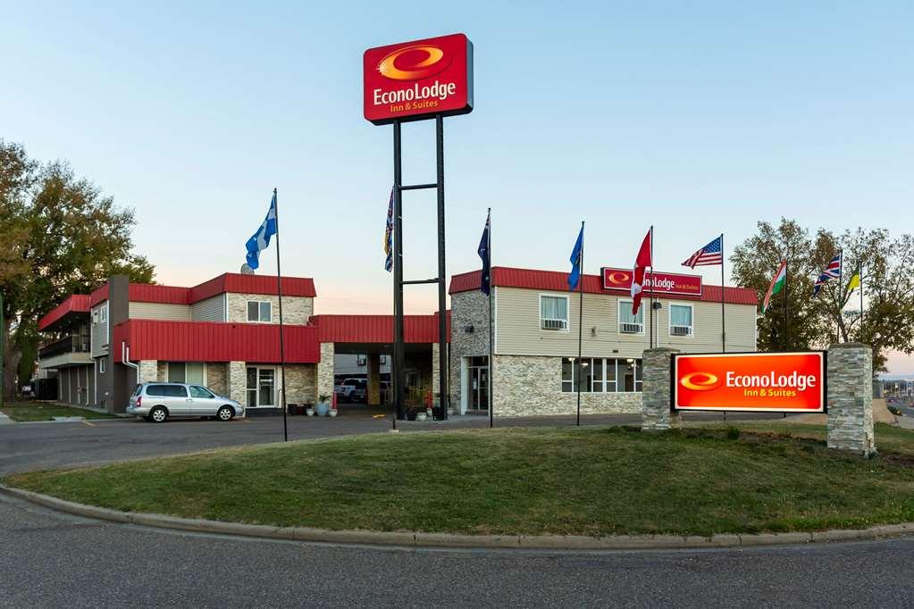 Econo Lodge Inn & Suites Medicine Hat Eksteriør billede