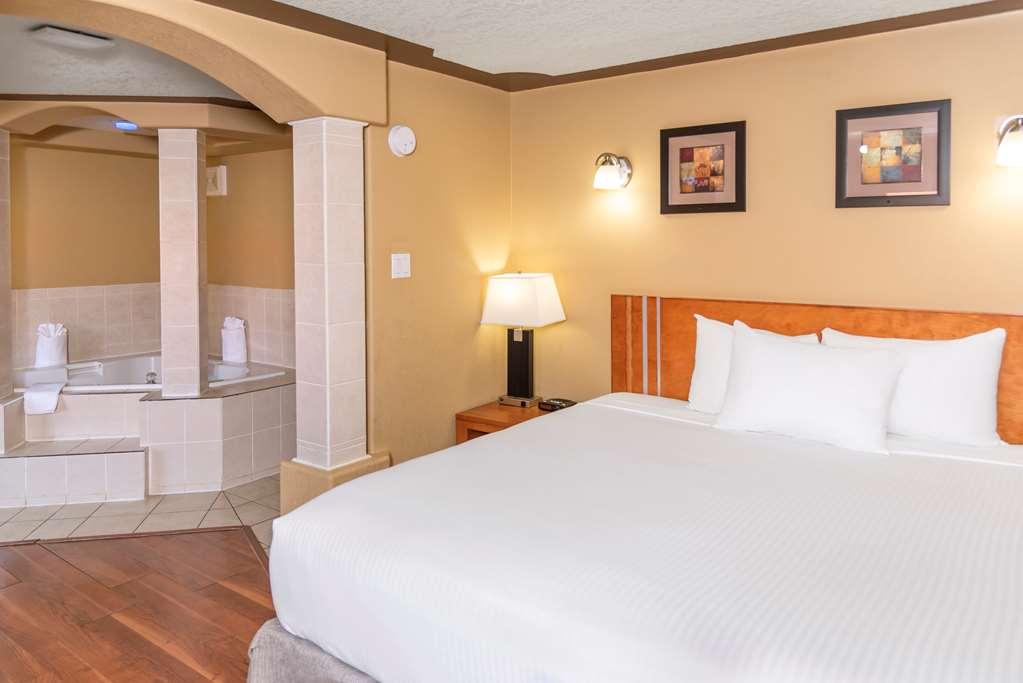 Econo Lodge Inn & Suites Medicine Hat Værelse billede